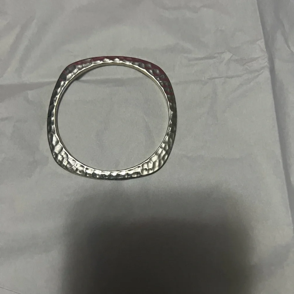 Silver tone hammered bangle bracelet - Picture 2 of 2